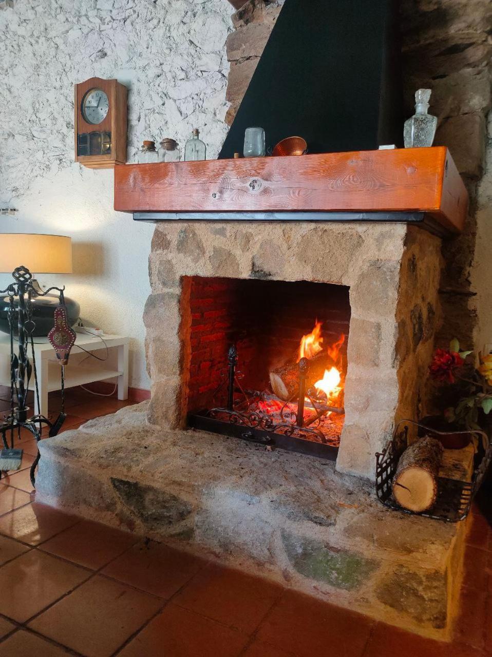 Casa Rural El Horno De La Aldegueela Torrecaballeros Extérieur photo